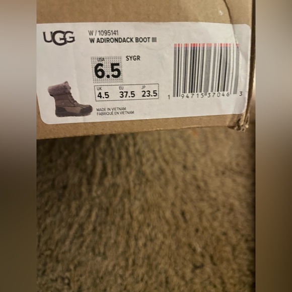 Women’s Adirondack III Boot Stormy Grey - Picture 3 of 4